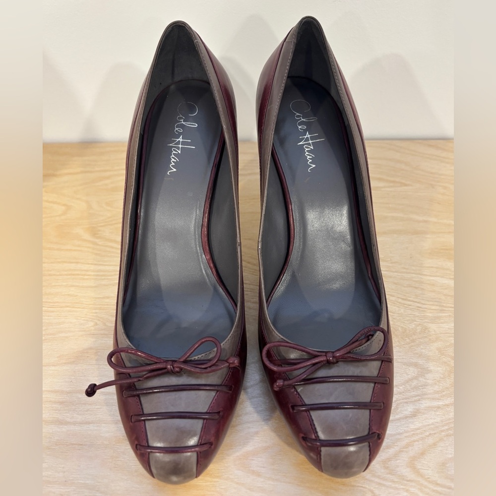 Cole Haan & Nike Air Leather Brown and Taupe 10B Heels with Bow Classic Elegance